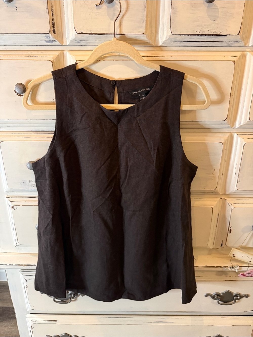 Banana Republic Black Sleeveless V-Neck Linen-Blend Camisole